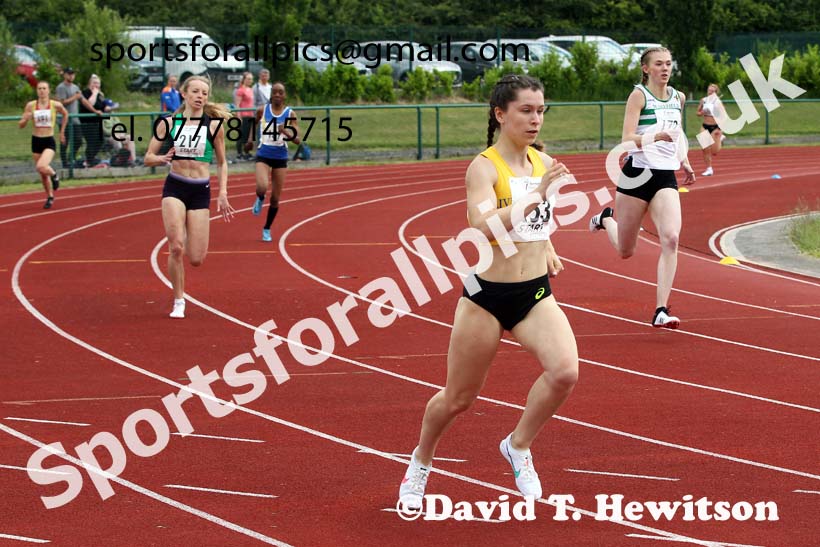 Senior womens 400 metres 2021 Northern Senior and Under-20s Champs., Leigh. Photo: David T. Hewitson/Sports for All Pics
